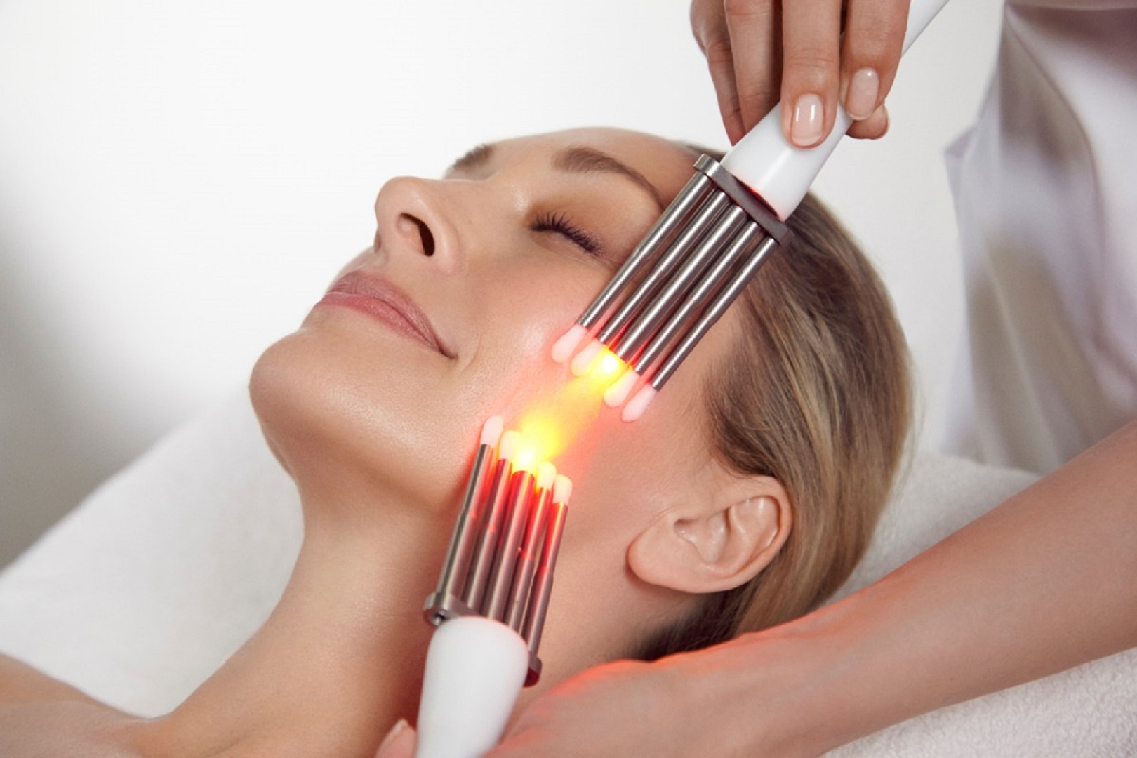 You are currently viewing The Beauty Experts’ Guide to Achieving Natural Results with CACI Synergy